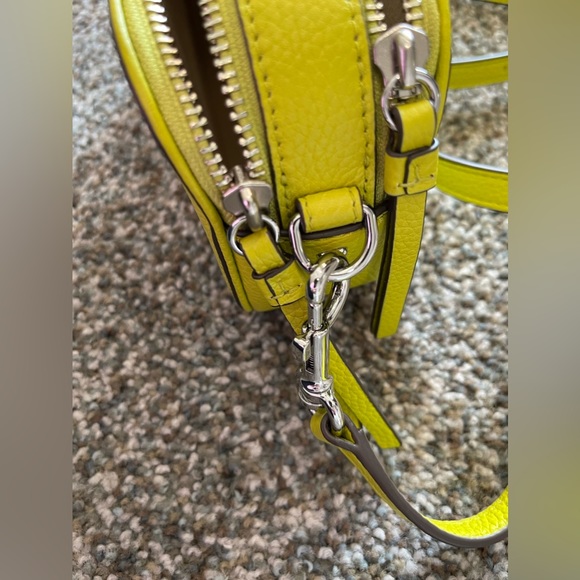 🔥 NWT Tory Burch Mini Miller Crossbody Bag Island Chartreuse RARE COLOR - Picture 8 of 11